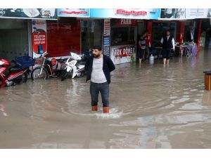 GÜNCELLEME - Osmaniye'de sağanak