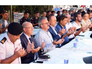 Dışişleri Bakanı Çavuşoğlu şehit mevlidine katıldı