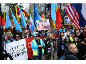 Uygur Türkleri Brüksel'de Çin'i protesto etti