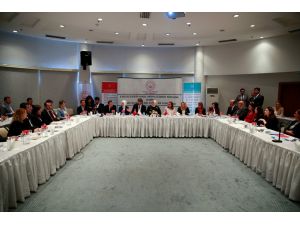 Bakan Selçuk'tan huzurevi ziyareti