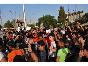Bağdat'taki hükümet karıştı gösteriler Kerkük'e sıçradı
