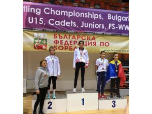 Uşaklı güreşçi kızlar, Balkan şampiyonu oldu