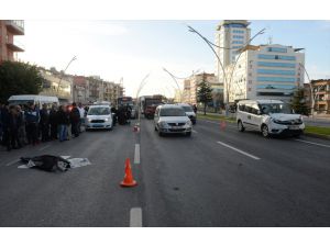 Uşak'ta hafif ticari aracın çarptığı yaya öldü