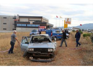 Denizli'de otomobil şarampole devrildi: 1 ölü, 2 yaralı