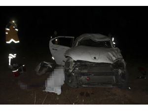 Kahramanmaraş'ta otomobil şarampole devrildi: 1 ölü, 1 yaralı