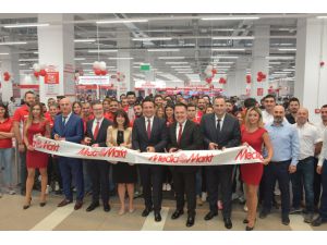 MediaMarkt İzmir’de yeni mağaza açtı