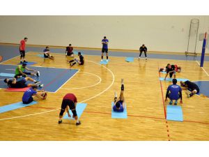 Sorgun Belediyespor Voleybol Takımı'nda lig hazırlıkları sürüyor