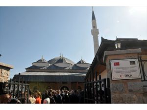 TİKA'nın onardığı Valide Sultan Camisi'nde ilk mevlit