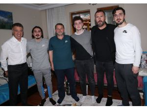 Ahmet Ağaoğlu'ndan Abdülkadir Ömür'e ziyaret