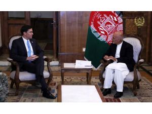 ABD Savunma Bakanı Esper, Afganistan Cumhurbaşkanı Gani ile görüştü