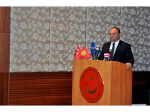 Büyükelçi Fırat Kırgız basınına Barış Pınarı Harekatı'nı anlattı