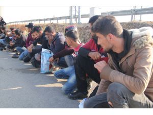 Hatay'da 102 düzensiz göçmen yakalandı