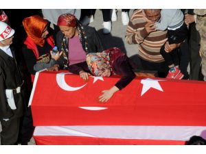 Şehit İstihkam Uzman Çavuş Suat Topçu'nun cenazesi Osmaniye'de defnedildi