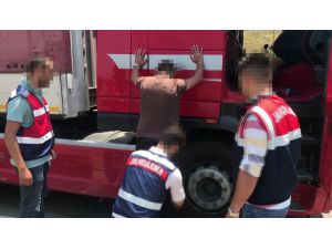 İstanbul'daki uyuşturucu operasyonunda iki şüpheli tutuklandı