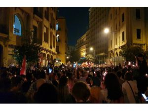 Lübnanlı göstericiler bu akşam da meydanlardaydı