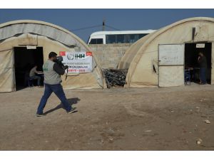 İHH'den Suriye'de binlerce savaş mağduru çocuğa eğitim desteği