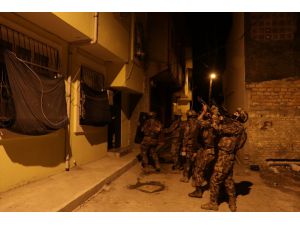 GÜNCELLEME - Adana'da DEAŞ ve El Kaide'ye yönelik operasyonda 9 kişi yakalandı