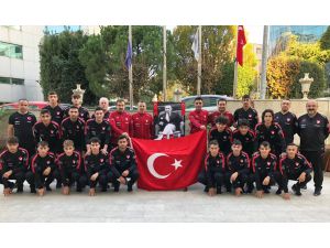 Milli futbolcular vefatının 81. yıl dönümünde Atatürk'ü andı