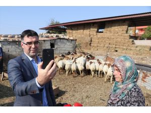 Bakan Pakdemirli, hırsızlık mağduru besici çifti yalnız bırakmadı