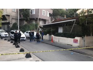 Beyoğlu'nda kahvehaneye silahlı saldırı: 1 yaralı