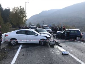 Karabük'teki zincirleme trafik kazasında 4 kişi yaralandı