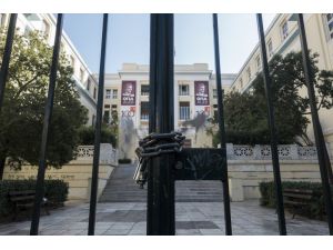 GRAFİKLİ - Yunanistan'da öğrenciler "17 Kasım" öncesi üniversiteleri işgal eylemi başlattı