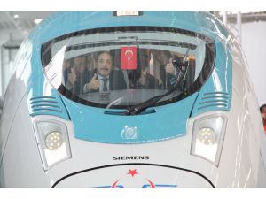 Siemens'in ürettiği yüksek hızlı tren setlerinin ilki teslim alındı