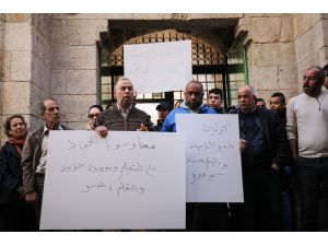İsrail'in Kudüs'teki Filistin kurumlarına yönelik uygulamaları protesto edildi