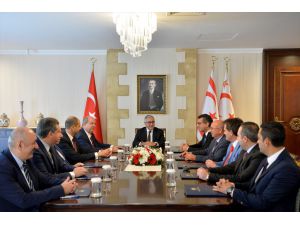 KKTC Cumhurbaşkanı Akıncı siyasi parti başkanlarıyla görüştü