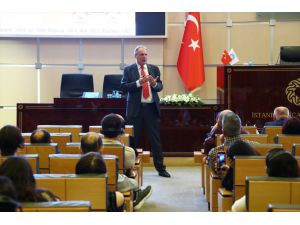 Prof. Dr. Martin Löffelholz, İstanbul Ticaret Odasında konferans verdi