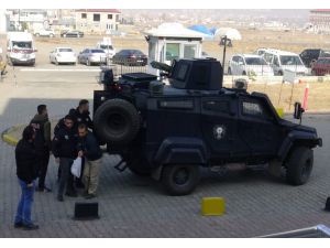 Kars'ta 3'ü eski 4 polise FETÖ/PDY gözaltısı