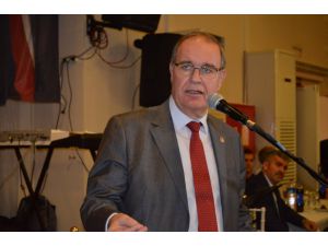 "Hiçbir ayrılıkçıyla aynı çizgide olmadık, olmayacağız"