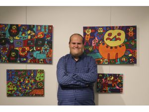 Engelli ressamın "Umut: Duvarımdaki Renkler" sergisi açıldı