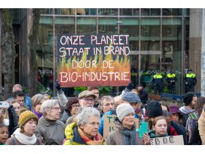 Hollanda'da iklim değişikliği protestosu