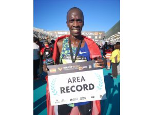 Milli atlet Kaan Kigen Özbilen'den maratonda Avrupa rekoru