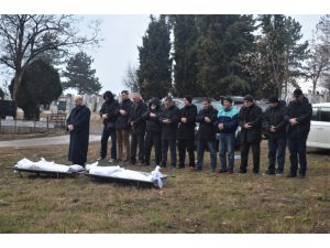 Makedonya'da hayatını kaybeden göçmenler 6 ay sonra defnedildi