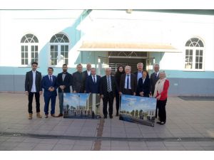 Almanya'da 2 bin kişilik cami ve külliye projesi tanıtıldı