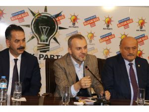 AK Partili Kandemir Erzincan'da partisinin teşkilat toplantısına katıldı