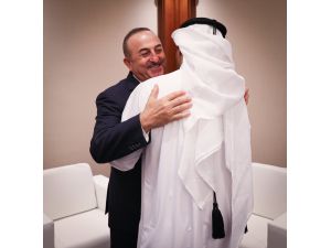 Bakan Çavuşoğlu'nun Katar'daki diplomasi trafiği sürüyor