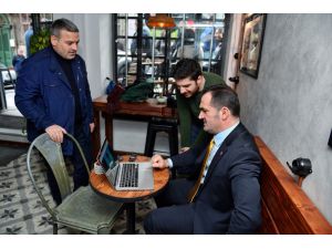 Beyoğlu Belediye Başkanı Yıldız, AA'nın "Yılın Fotoğrafları" oylamasına katıldı