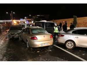 Elazığ'da zincirleme trafik kazaları: 10 yaralı