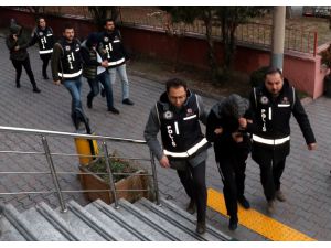 Karabük'te dolandırıcılık iddiasıyla gözaltına alınan 3 kişi tutuklandı