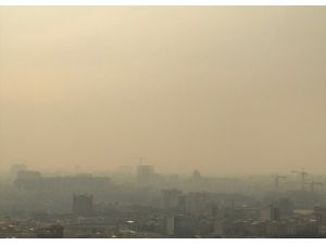 İran'da hava kirliliği nedeniyle eğitime yine ara verildi