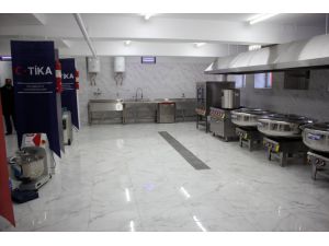 TİKA Afganistan Dışişleri Bakanlığı mutfağını yeniledi
