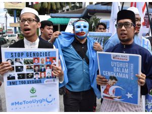 Malezya'da Uygur Türklerine destek gösterisi