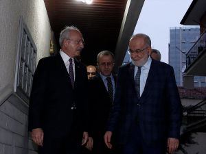 Kılıçdaroğlu, Karamollaoğlu ile Libya tezkeresi konusunda görüş alışverişinde bulundu