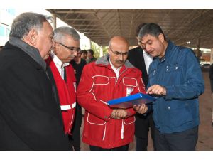 Adana'da sağanaktan oluşan mağduriyetler gideriliyor