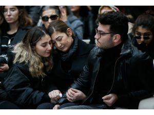 GÜNCELLEME - İzmir'de öldürülen Torbalı İlçe Sağlık Müdürü Mehmet Park'ın cenazesi toprağa verildi