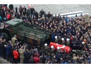 Şehit Rahmi Kaya'nın cenazesi Erzurum'da toprağa verildi