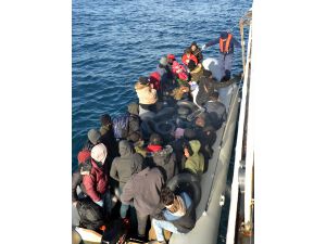İzmir'de 42 düzensiz göçmen yakalandı